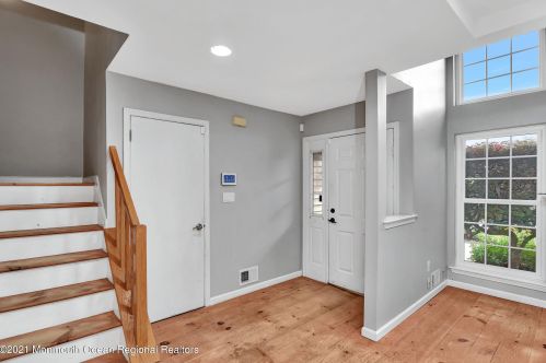 166 Primrose Ln, East Freehold, NJ 07728-4077