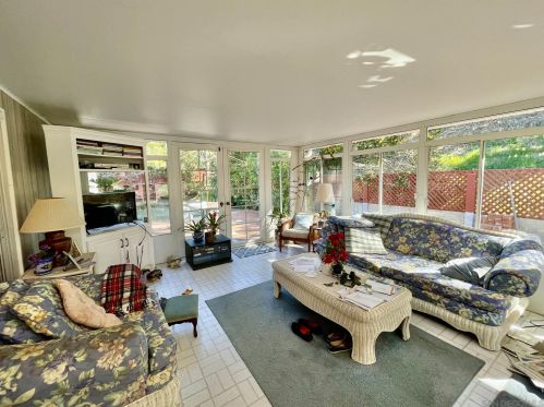 5345 Vickie Dr, San Diego, CA 92109-1336