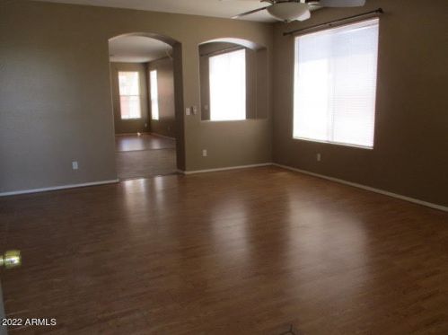 10760 Davis Ln, Avondale, AZ 85323-1140