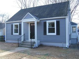 358 Woodin St, New Haven, CT 06514-4528