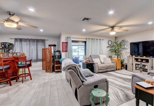 5274 Jog Ln, Delray Beach FL  33484-6621 exterior