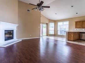 1113 Emerson Dr, Burleson TX  76028-7105 exterior