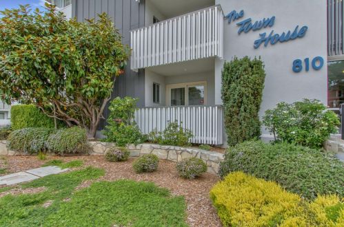 810 Lighthouse Ave, Del Monte Park, CA 93950-2560