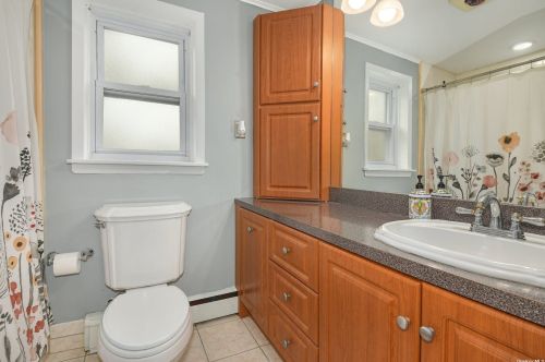 43 Ridgewood St, Elwood NY  11731-1613 exterior