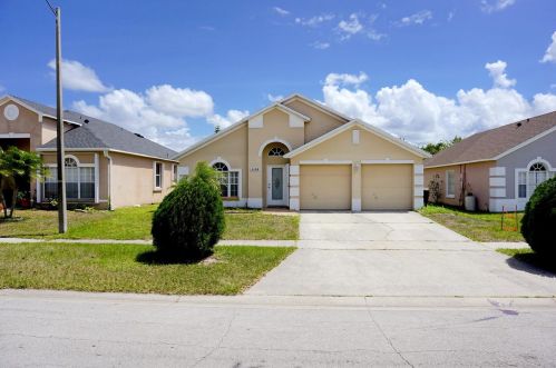 2268 Mallard Creek Cir, Kissimmee, FL 34743-3528