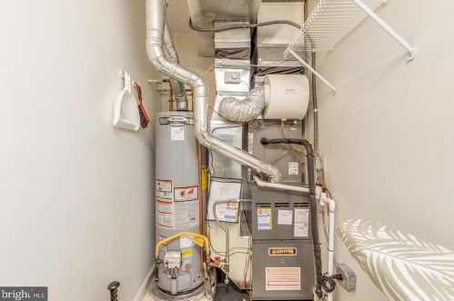 6702 Normandy Dr, Mount Laurel NJ  08054-5993 exterior