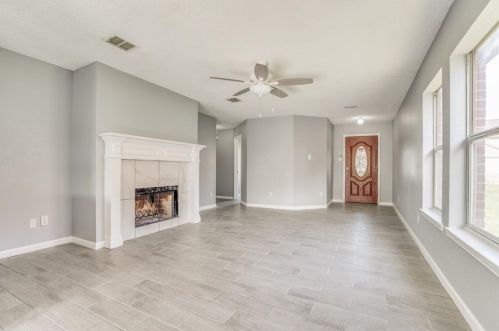 1220 Carberry St, Cedar Hill TX 75104 exterior