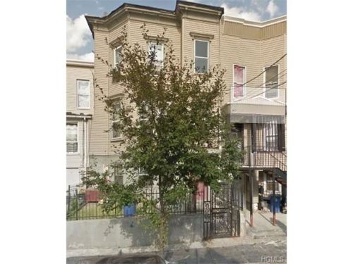 1336 Chisholm St, Bronx, NY 10459-1410