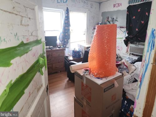 3 Grv Ave, West Deptford NJ  08063-1526 exterior