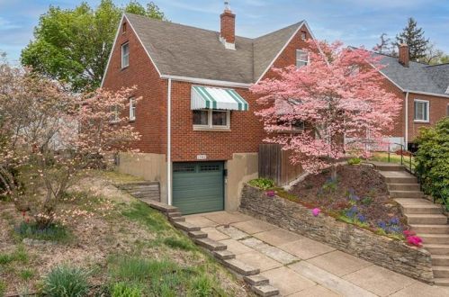 1782 Eben St, Pittsburgh, PA 15226-2450