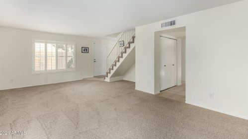 4760 Wahalla Ln, Glendale AZ 85308-7075 exterior