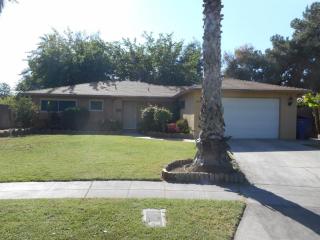 4695 Feland Ave, Fresno, CA 93722-4024