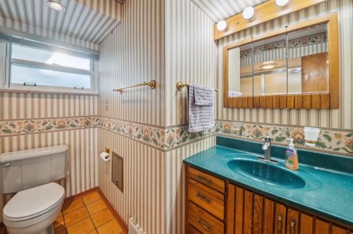 1245 Lenape Ave, Ford City PA  16226-1408 exterior