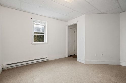 142 Marlborough St, Chelsea MA  02150-2910 exterior