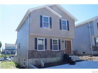 321 Peach St, Catasauqua, PA 18032-1843