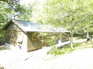 3993 Hoover Rd, Cloud Crest Hills, IN 47448-8552