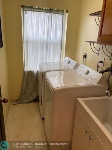 1031 187th Ave, Hollywood FL  33029-2913 exterior