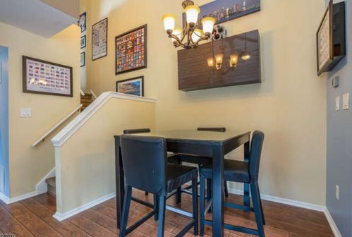 63 Birchwood Rd, Bedminster NJ  07921-1904 exterior