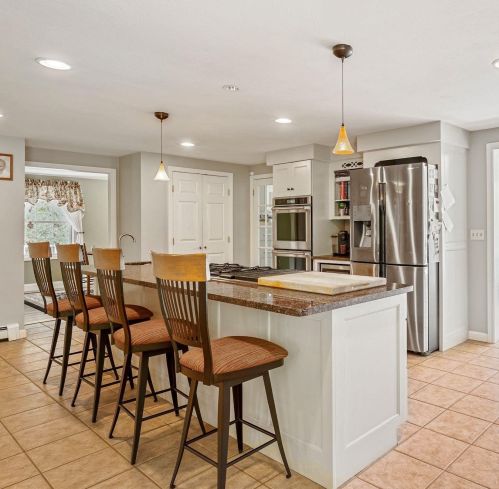 3 Century Dr, Raymond NH  03077-1544 exterior