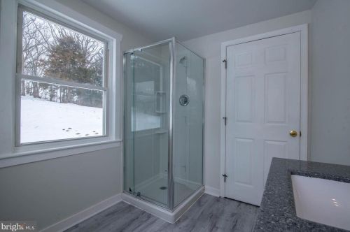 1580 Trolley Rd, Hanover PA  17331-6824 exterior