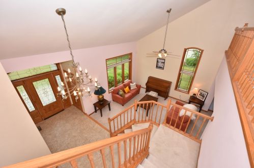 17714 Roosevelt Ave, Waukesha, WI 53146-1541