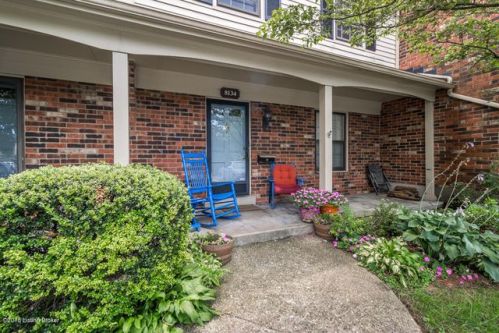 8134 Lake Ter, Louisville, KY 40222-4350