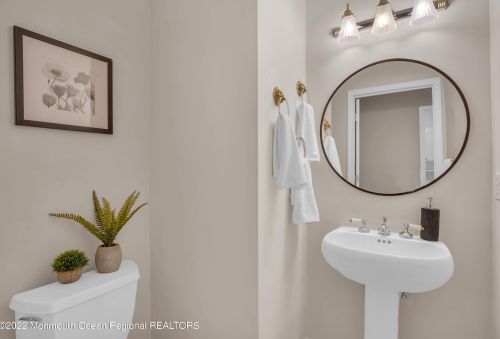 149 Skyline Dr, Lakewood NJ  08701-5737 exterior