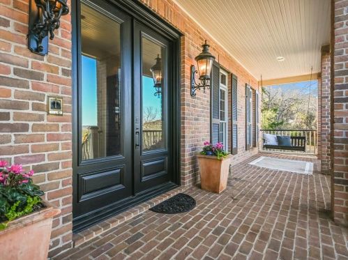 3202 El Toro Cv, Austin TX  78746-1513 exterior
