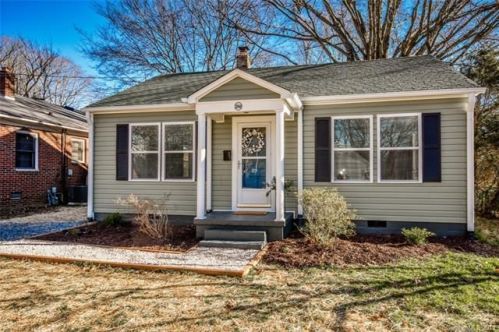 405 Reynolda Dr, Statesville, NC 28677-5918