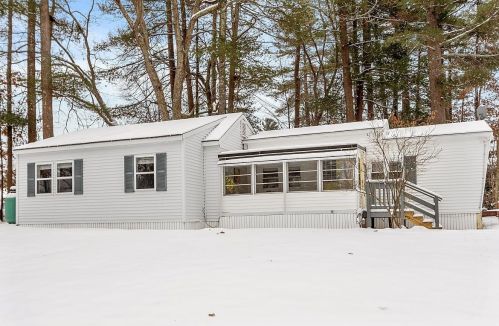 20 Lee Ann St, Nashua NH  03062-3572 exterior
