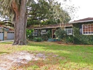 905 Clearview Ave, Lakeland, FL 33801-5807