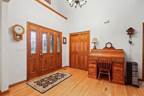 740 River Reserve Dr, Chenequa, WI 53029-2906
