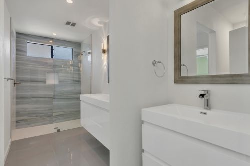 42 Majorca Dr, Rancho Mirage CA  92270-3823 exterior