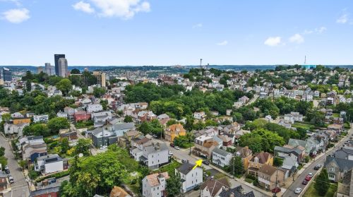 343 Boggs Ave, Pittsburgh PA  15211-2074 exterior