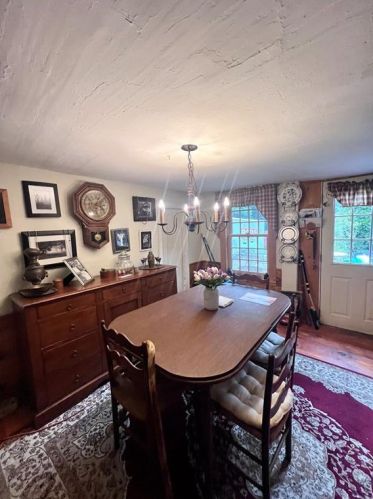 343 Beacon Dr, North Kingstown RI  02852-4630 exterior