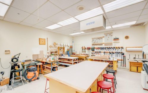 398 Leisure World, Mesa AZ  85206-3115 exterior