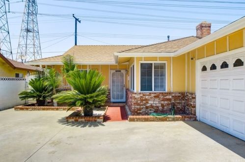 467 169th St, Long Beach, CA 90746-1102