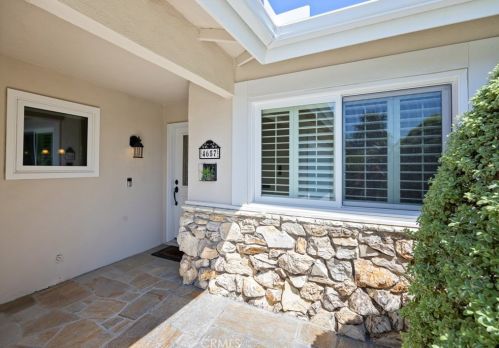 4657 Fir Ave, Seal Beach, CA 90740-3008