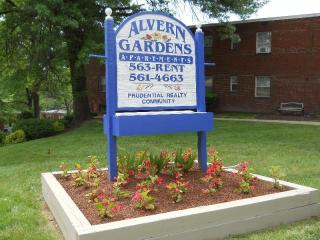 1000 Vermont Ave, Pittsburgh PA  15234-1121 exterior