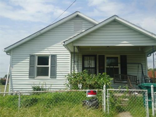 1316 Hathaway St, Owensboro, KY 42303-3934
