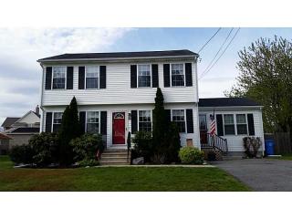 59 Nichols St, Cranston, RI 02920-3914