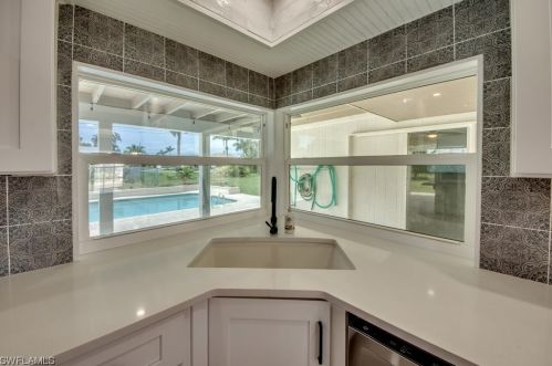 208 43 Ter, Cape Coral FL  33904-8425 exterior