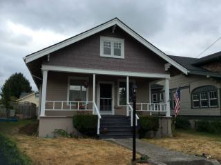 309 12th St, Raymond, WA 98577-2706