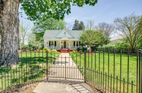 854 Main St, Farmington, NC 27028-2650