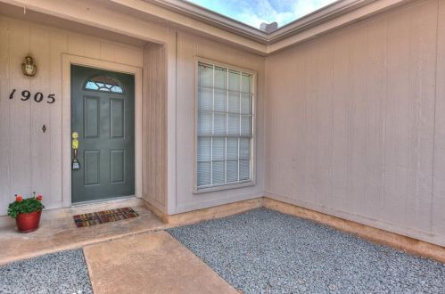 1905 Thornton Ln, Georgetown TX  78628-3442 exterior