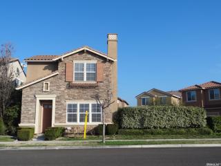 1381 Violet Way, Turlock, CA 95382-9401