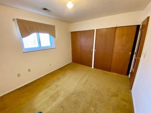 59 Miriam Dr, Florence KY  41042-1809 exterior