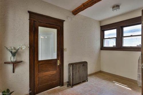 1814 Washington Blvd, Easton PA  18042-4633 exterior