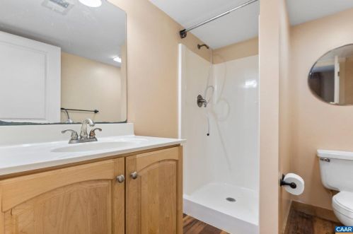 208 Jefferson Dr, Bybee VA  22963-2322 exterior