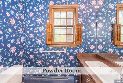 170 Lowell Rd, Ridgewood NJ  07452-1234 exterior